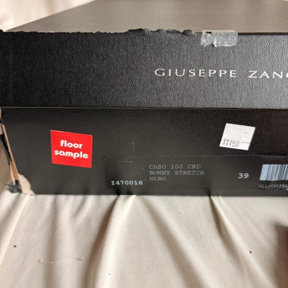 Giuseppe Zanotti Bonny Stretch Boot in Nero - Store Floor Model, Size 39 - Picture 15 of 16